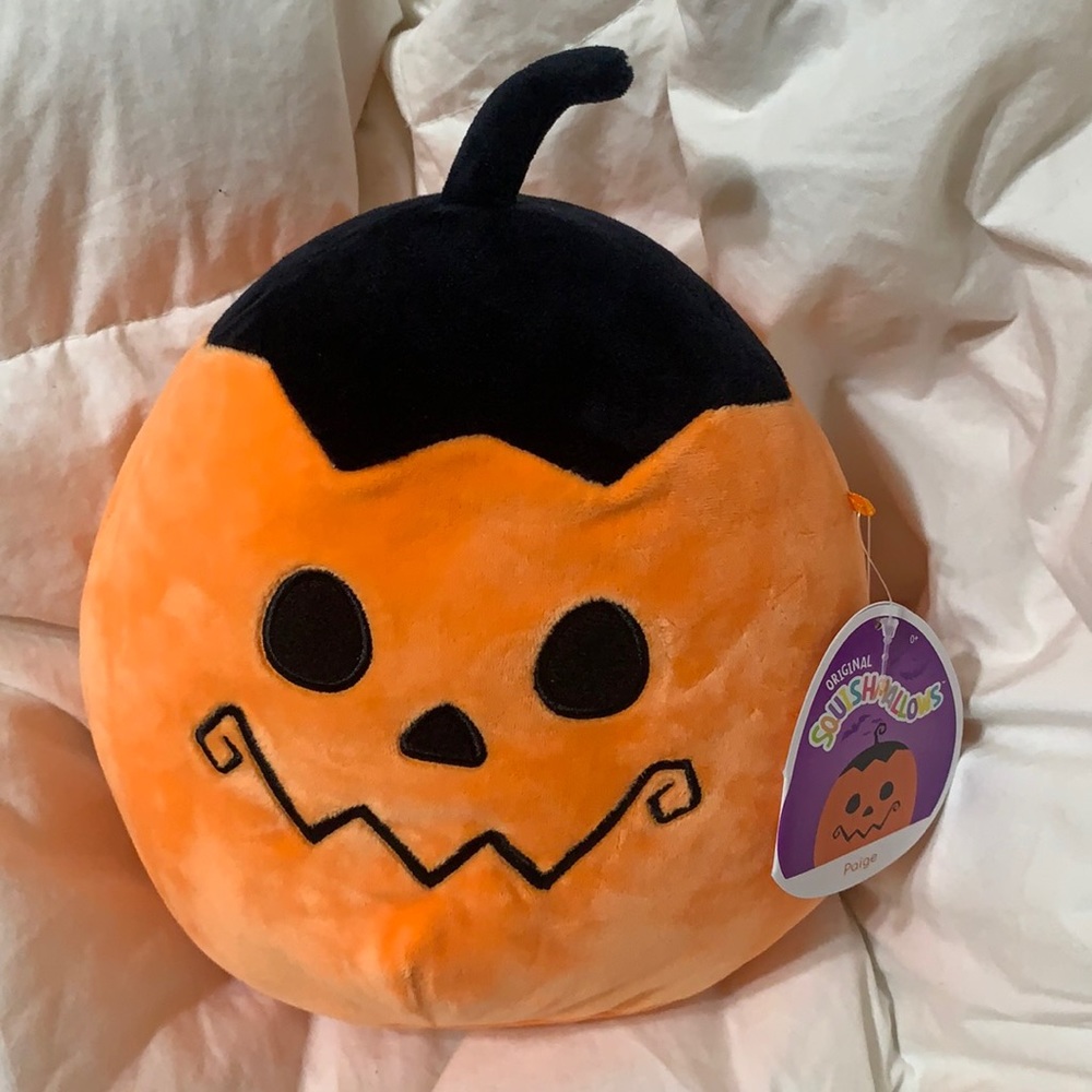 Paige 8” Squishmallow